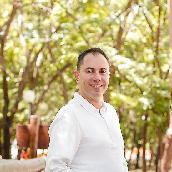 Maikon  Farias